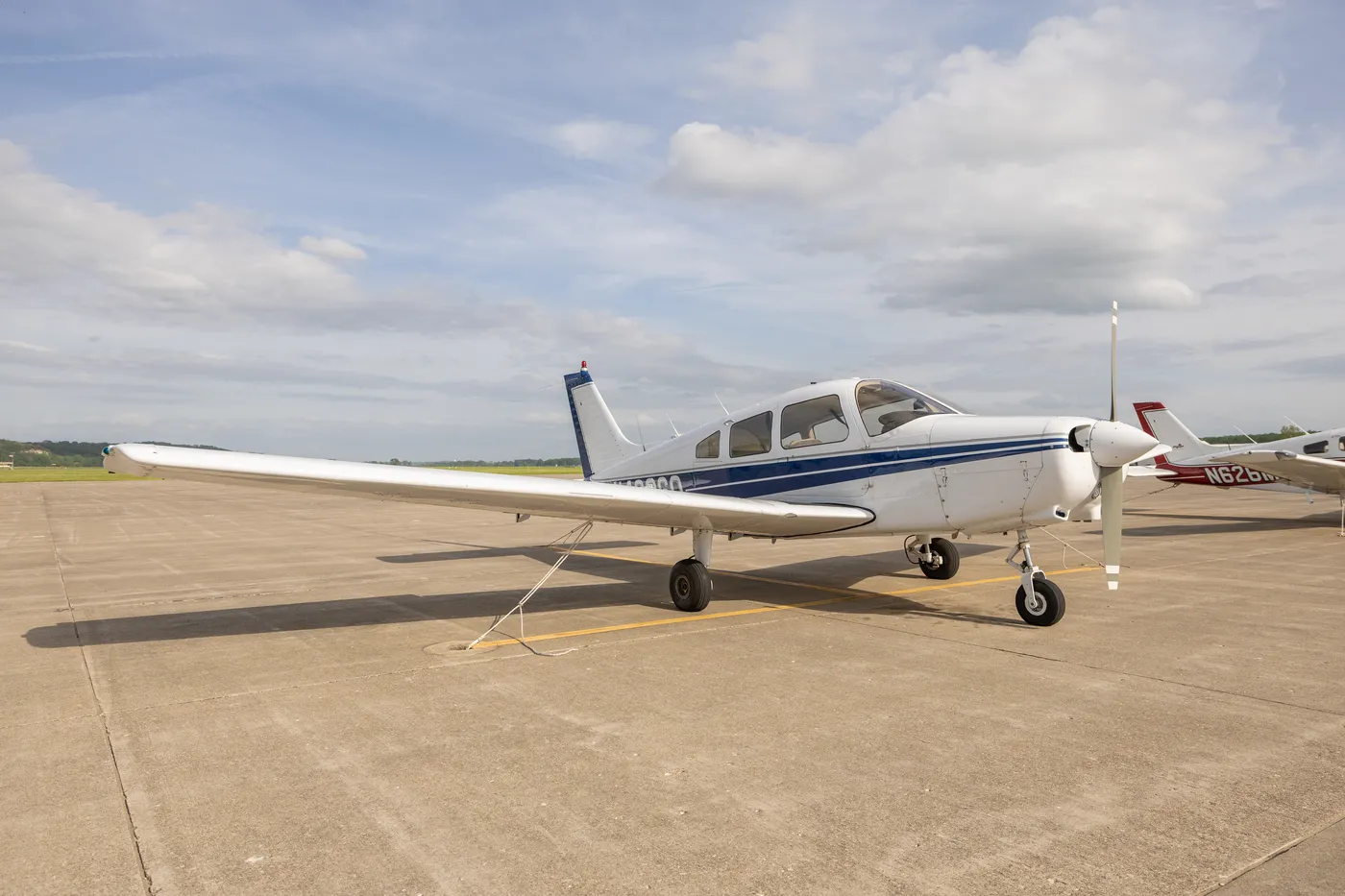 Piper PA-28 Warrior (N43060) at Jefferson City Flying Service — photo 1