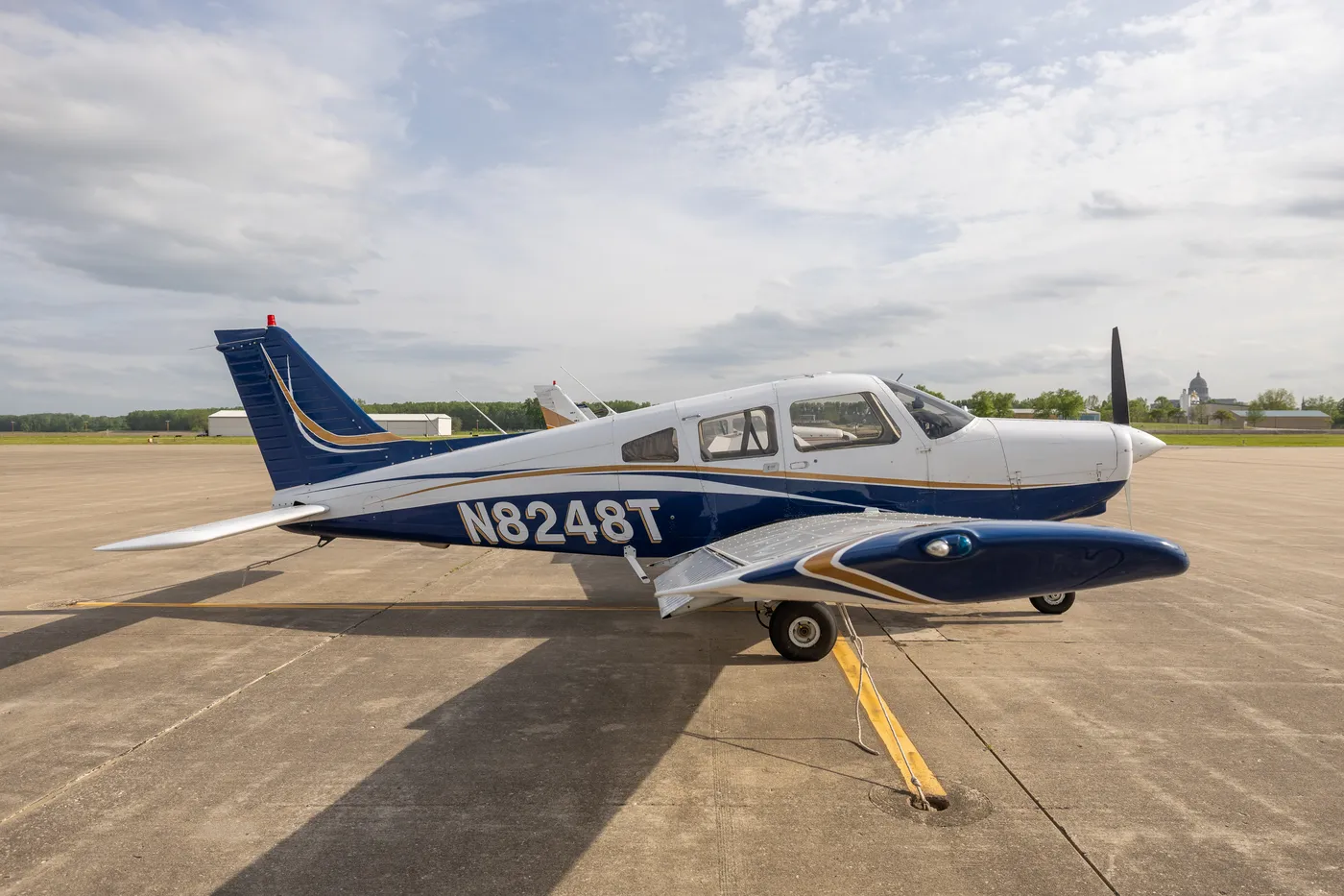 Piper PA-28 Warrior (N8248T) at Jefferson City Flying Service — photo 2